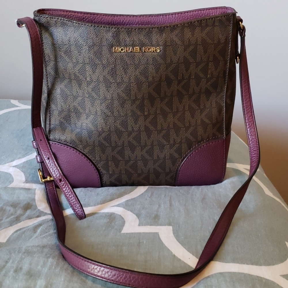 Michael Kors purse